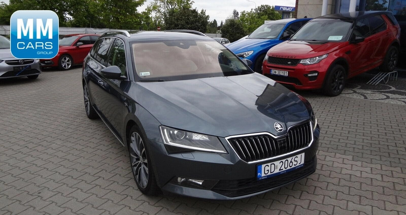 Skoda Superb cena 104850 przebieg: 101723, rok produkcji 2018 z Solec Kujawski małe 191